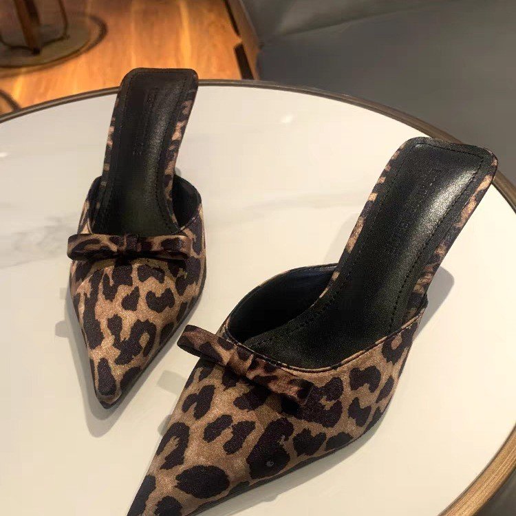 Ethnic Fashion Women - Sandal hak tinggi wanita motif leopard,