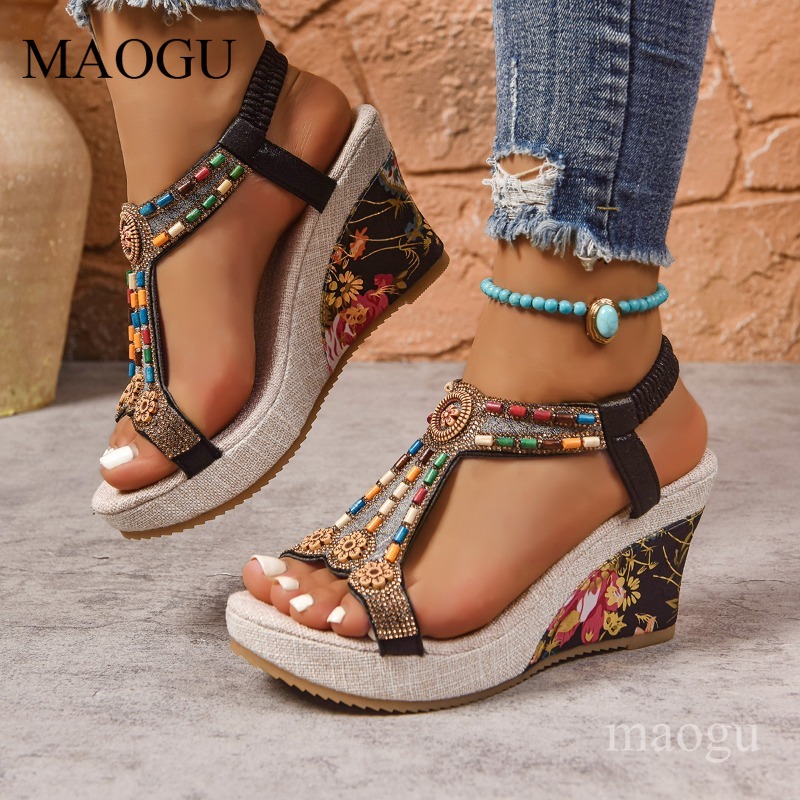 Ethnic Modern Fashion - Sandal Wedges Bunga Berhias Manik-manik Boho