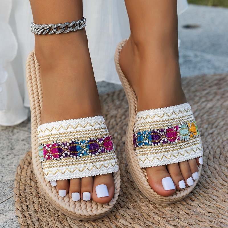 Ethnic Fashion Design - Sandal Wanita Sepatu Desainer Datar Luar