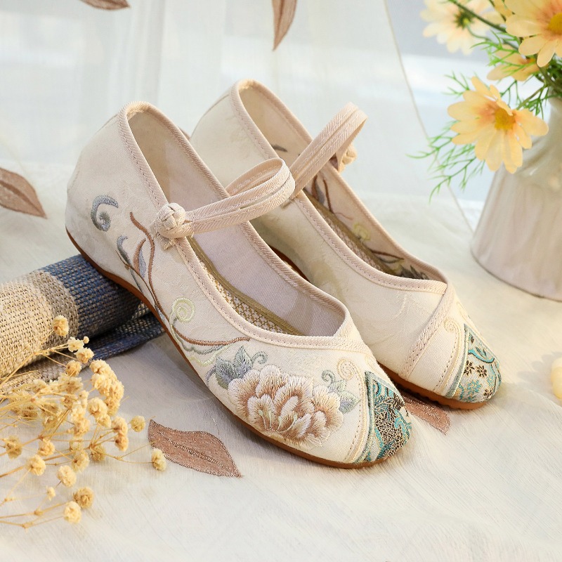 Sepatu Kasual Wanita Fashion V - New Ethnic Fashion ulasan dan harga